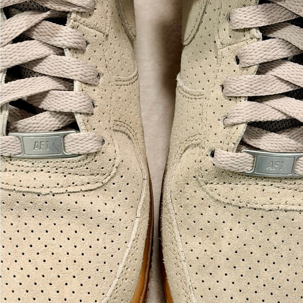 Women’s Vintage 2015 Clean neutral Nike AF1 Suede Highs 🤍 Style Code: 749266-200 - Picture 8 of 11